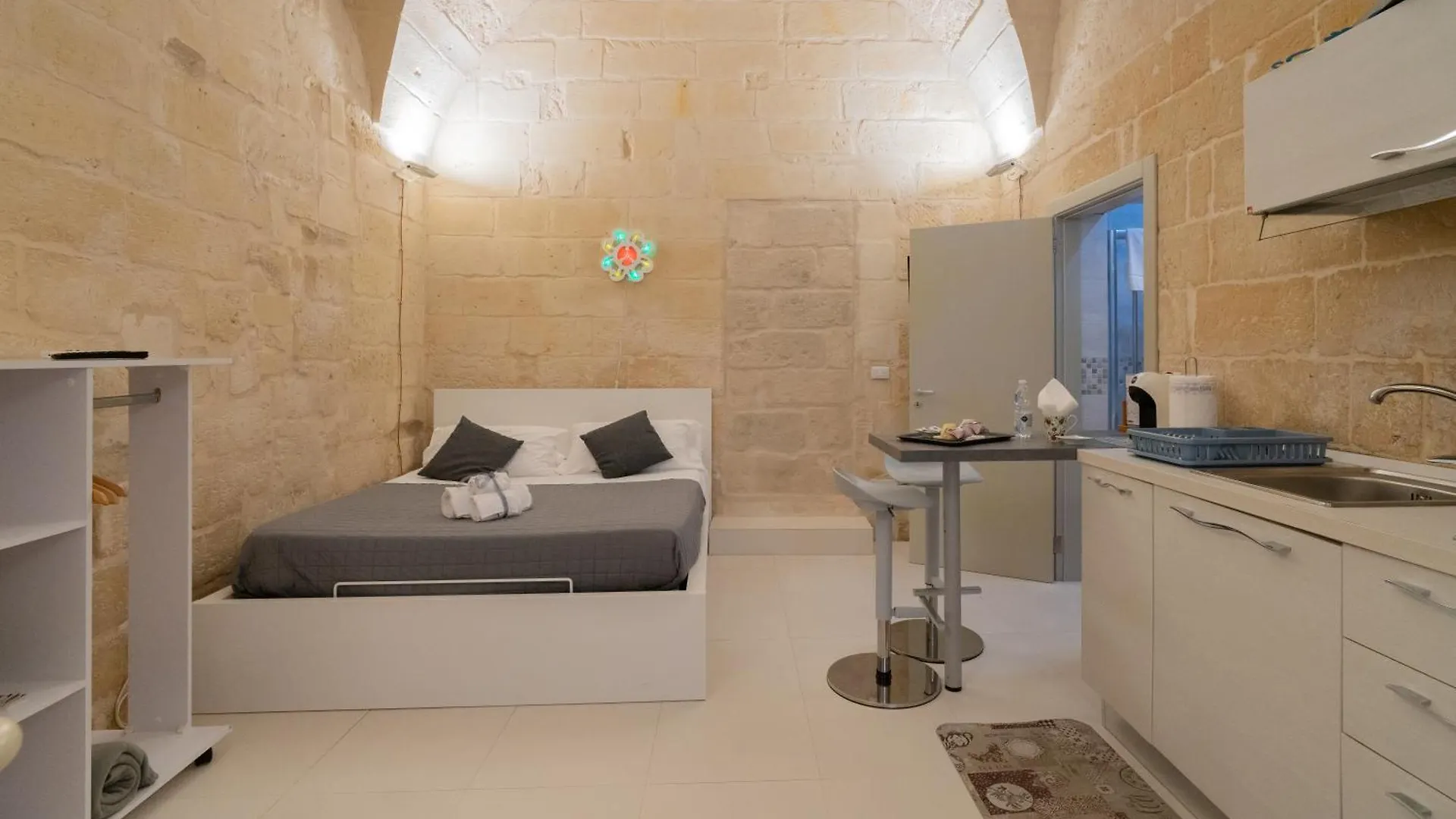 Appartement Essential Suite By Dimora Barocca Lecce